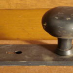 Cast iron knob/plate set side view 201-091507-6-2
